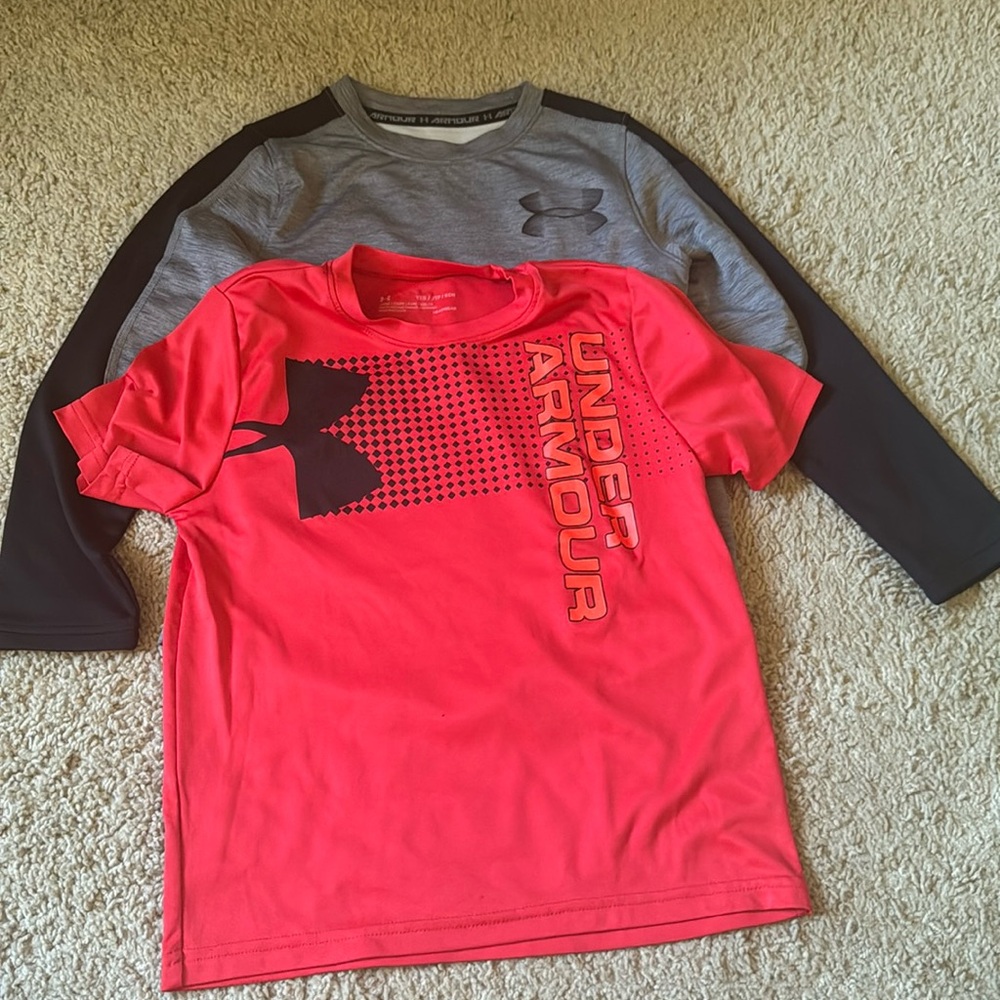 Set of two under armor shirts